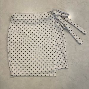Size 4 Boohoo White/Black Polka Dot Wrap Mini Skirt